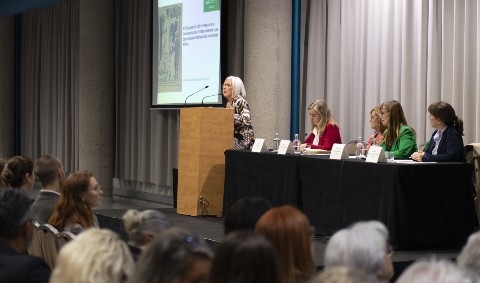 Cerimònia lliurement títols de doctorat, padrina